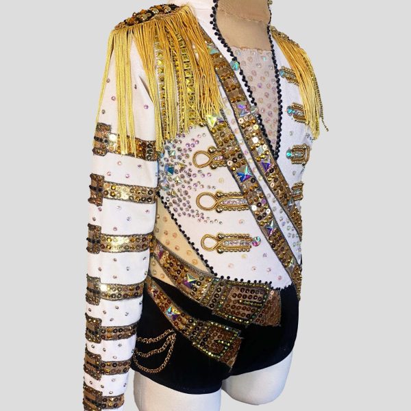 Malla de Aerodanza inspirada en Michael Jackson, estilo chaqueta militar blanca con detalles en dorado.